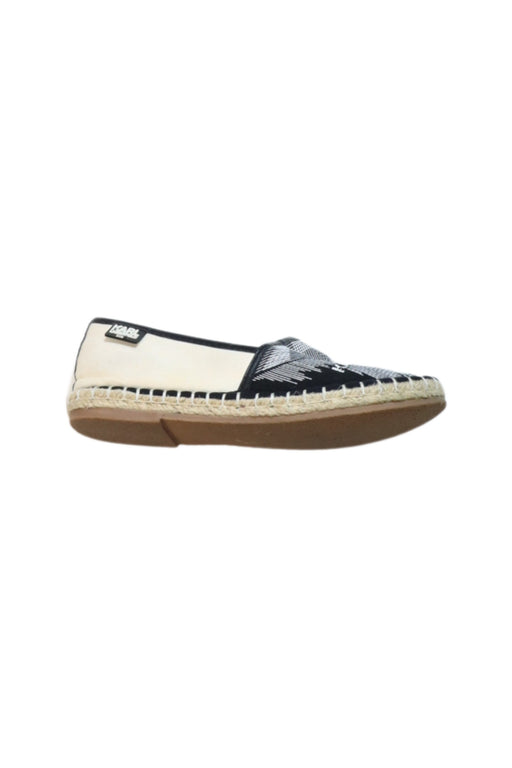 A Black Espadrilles from Karl Lagerfeld in size 6T for girl. (Front View)