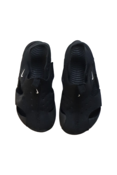 A Black Sandals from Nike in size 3T for neutral. (Back View)