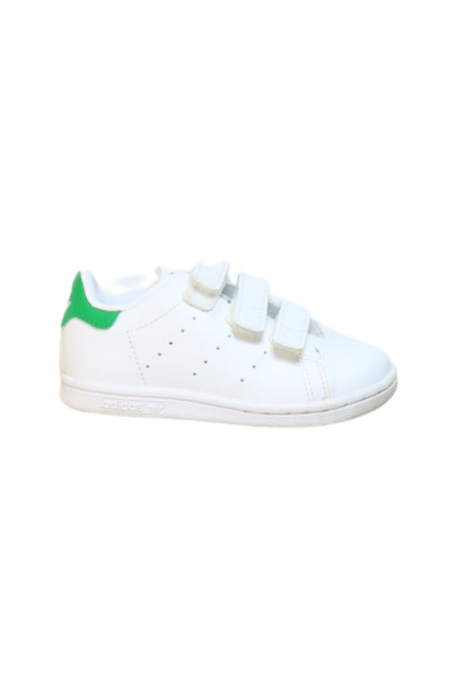 A White Sneakers from Adidas in size 3T for neutral. (Front View)