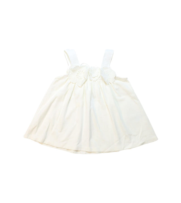 A White Sleeveless Tops from Chloe in size 4T for girl. (Front View)