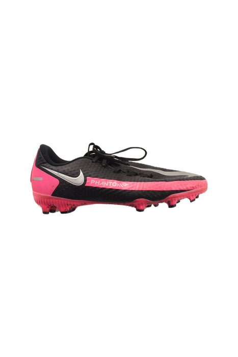 A Black Cleats/Soccer Shoes from Nike in size 7Y for girl. (Front View)