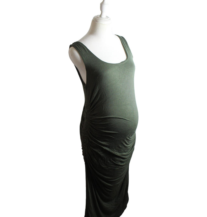 A Green Sleeveless Dresses from Ingrid & Isabel in size S for maternity. (Front View)