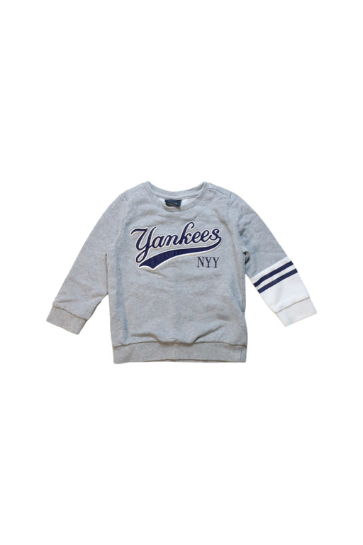 A Multicolour Crewneck Sweatshirts from MLB in size 2T for boy. (Front View)