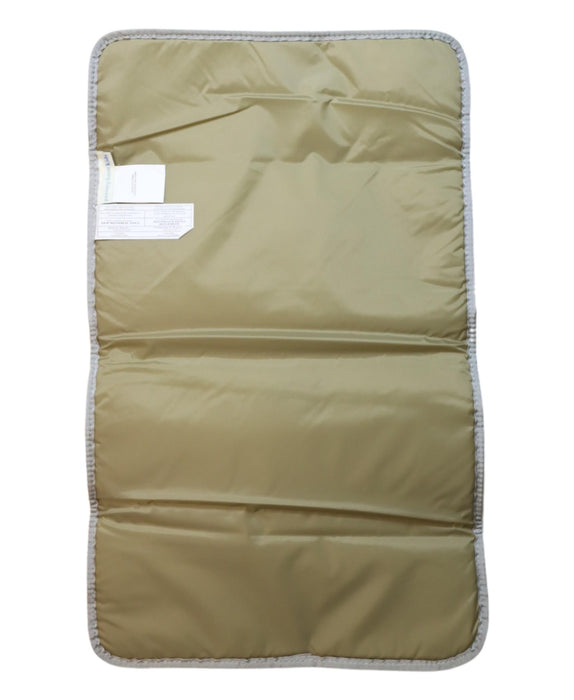 A Multicolour Changing Mats & Covers from Pottery Barn in size O/S for neutral. (Back View)