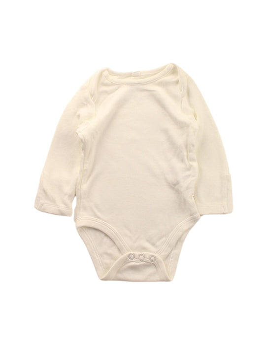 A White Long Sleeve Bodysuits from Mori in size 0-3M for neutral. (Front View)