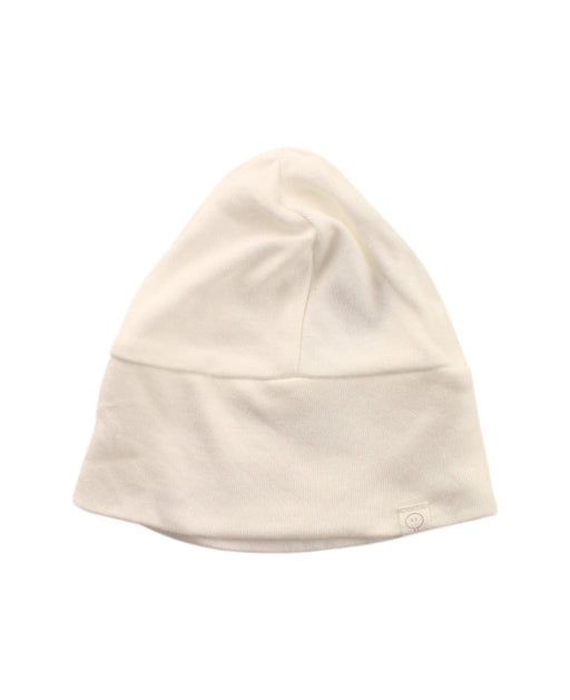 A White Beanies from Mori in size 0-3M for neutral. (Front View)