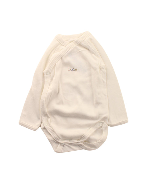 A White Long Sleeve Bodysuits from Petit Bateau in size 3-6M for neutral. (Front View)