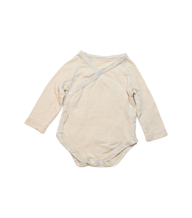 A Beige Long Sleeve Bodysuits from Natures Purest in size 3-6M for neutral. (Front View)