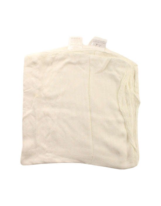 A Beige Swaddles from Aden & Anais in size O/S for neutral. (Front View)