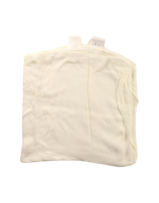 A Beige Swaddles from Aden & Anais in size O/S for neutral. (Front View)
