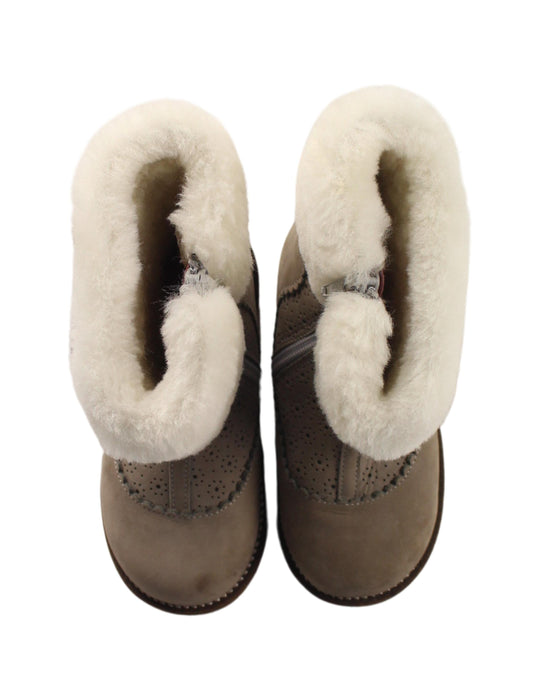 A Beige Winter Boots from Jacadi in size 3T for girl. (Back View)