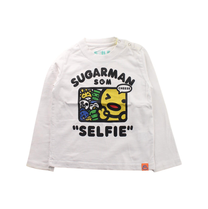 A White Long Sleeve T Shirts from Sugarman in size 3T for boy. (Front View)