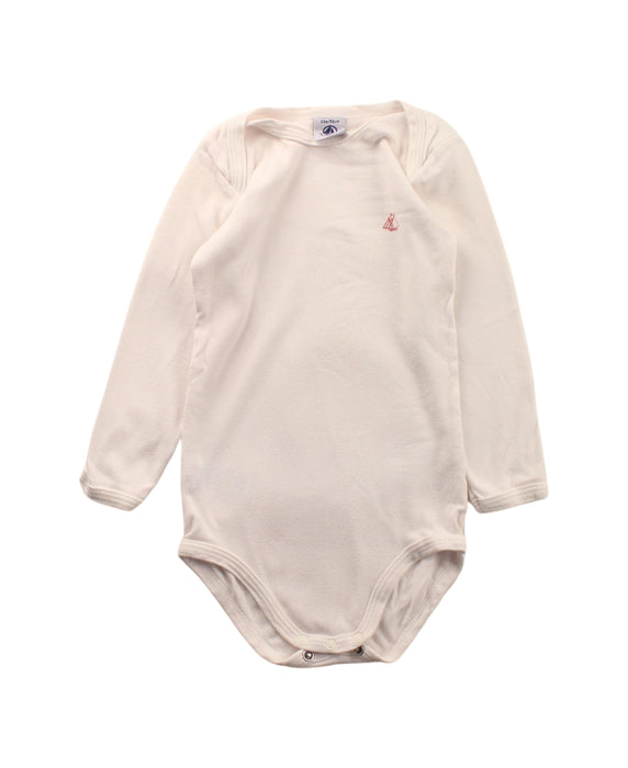 A White Long Sleeve Bodysuits from Petit Bateau in size 2T for boy. (Front View)