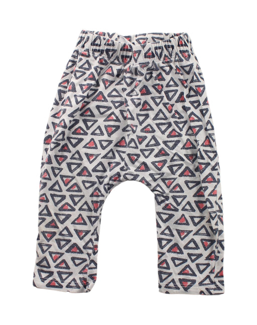 A White Sweatpants from Seed in size 6-12M for boy. (Front View)