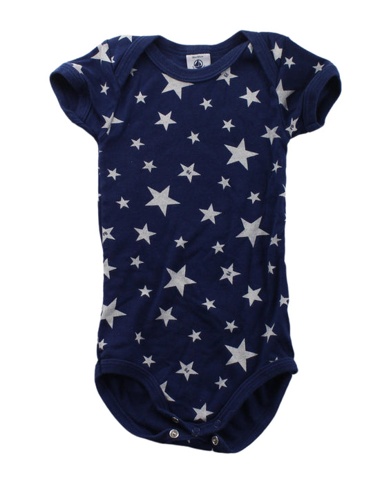 A Blue Short Sleeve Bodysuits from Petit Bateau in size 12-18M for boy. (Front View)