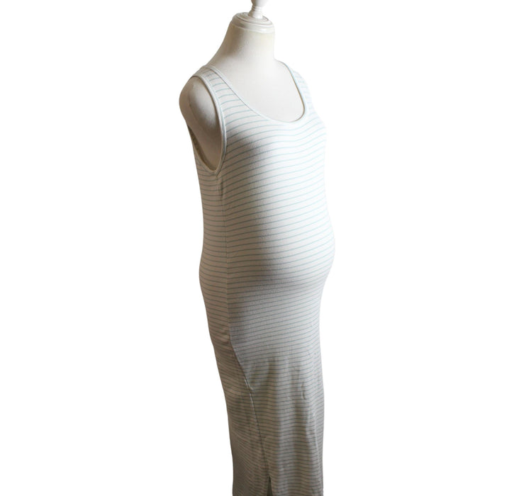 A White Sleeveless Dresses from Mama Licious in size M for maternity. (Front View)