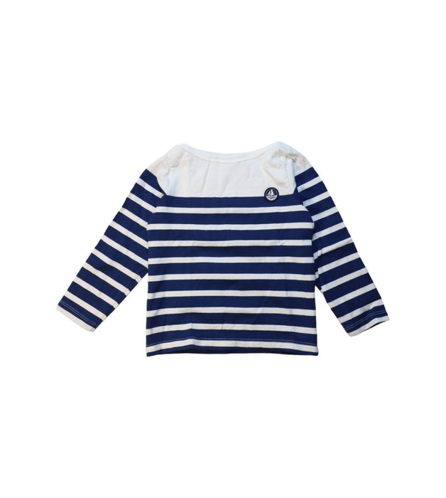 A White Long Sleeve Tops from Petit Bateau in size 4T for boy. (Front View)