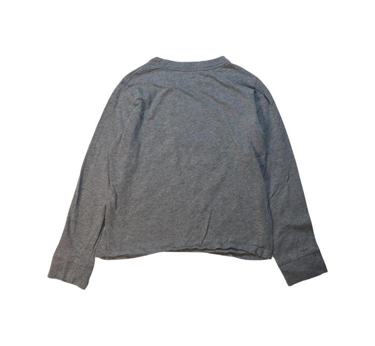 A Grey Long Sleeve T Shirts from Nike in size 10Y for boy. (Back View)