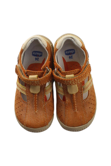 A Brown Sandals from Chicco in size 3T for boy. (Back View)