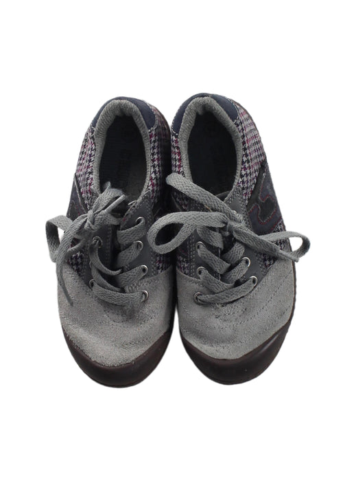 A Grey Sneakers from Chicco in size 4T for boy. (Back View)