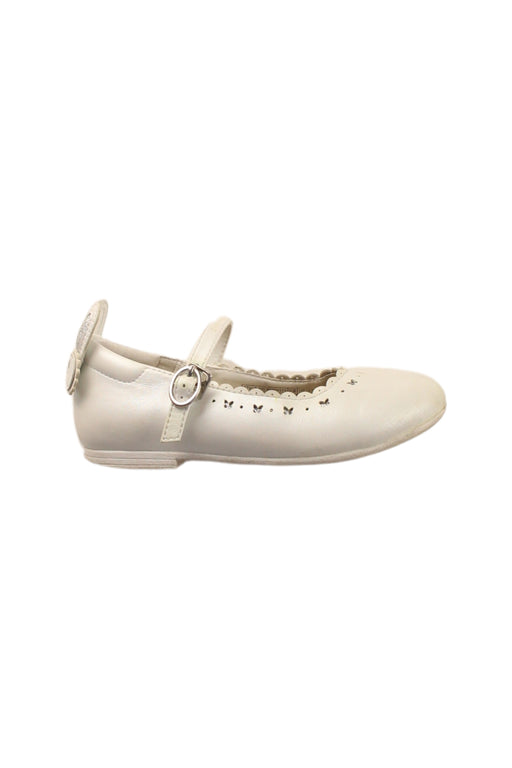 A White Flats from Dr. Kong in size 5T for girl. (Front View)