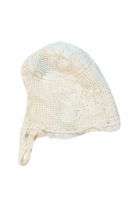 A Ivory Beanies from Ralph Lauren in size 6-12M for girl. (Front View)