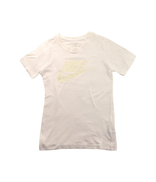 A White Short Sleeve T Shirts from Nike in size 7Y for girl. (Front View)