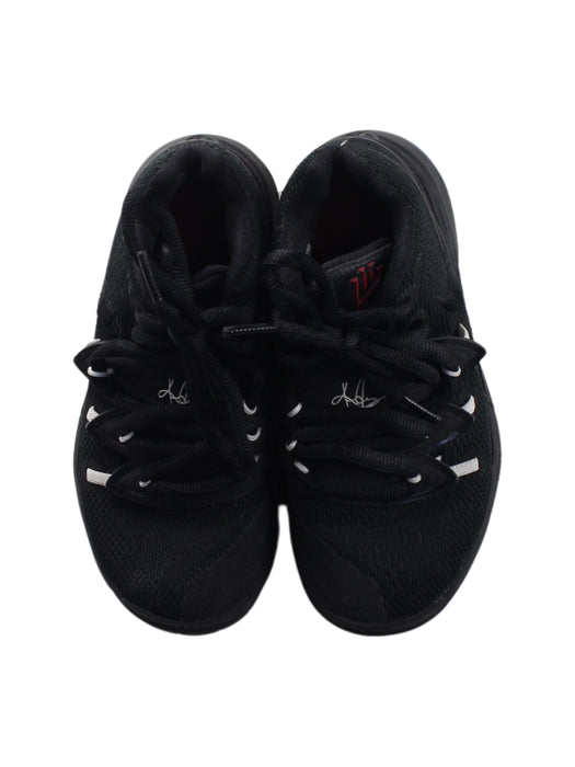 A Black Sneakers from Nike in size 5T for boy. (Back View)