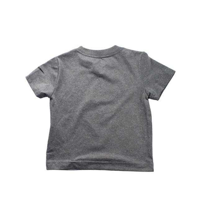 A Grey Short Sleeve T Shirts from Nike in size 2T for boy. (Back View)