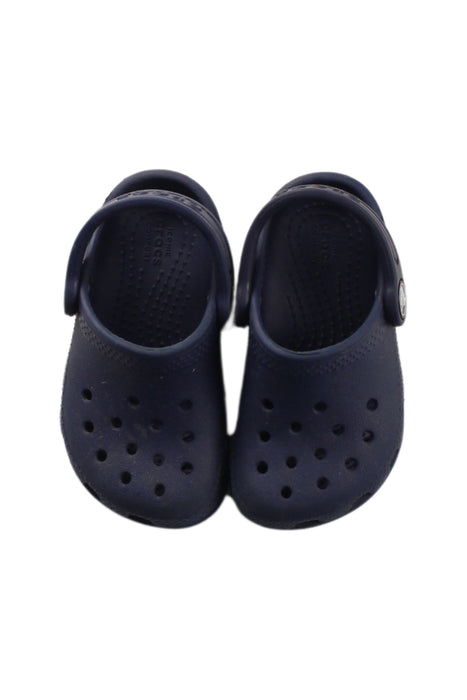 A Blue Sandals from Crocs in size 18-24M for boy. (Back View)