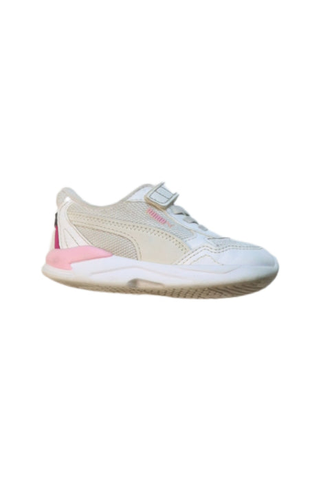 A Multicolour Sneakers from Puma in size 18-24M for girl. (Front View)
