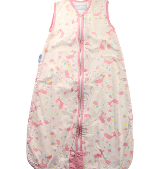 A White Sleepsacs from The Gro Company in size 0-3M for girl. (Front View)