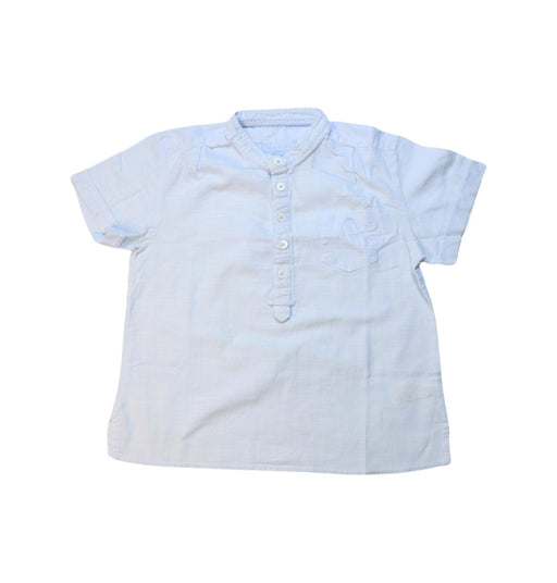 A Blue Short Sleeve Shirts from Chateau de Sable in size 6T for boy. (Front View)