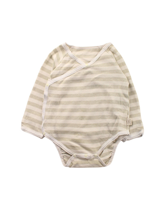 A Green Long Sleeve Bodysuits from Primeval in size 12-18M for neutral. (Front View)