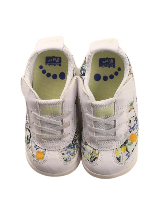 A White Sneakers from Onitsuka Tiger in size 4T for girl. (Back View)