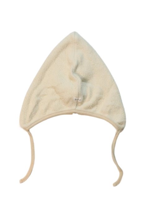 A Beige Beanies from Organic Zoo in size 12-18M for neutral. (Back View)