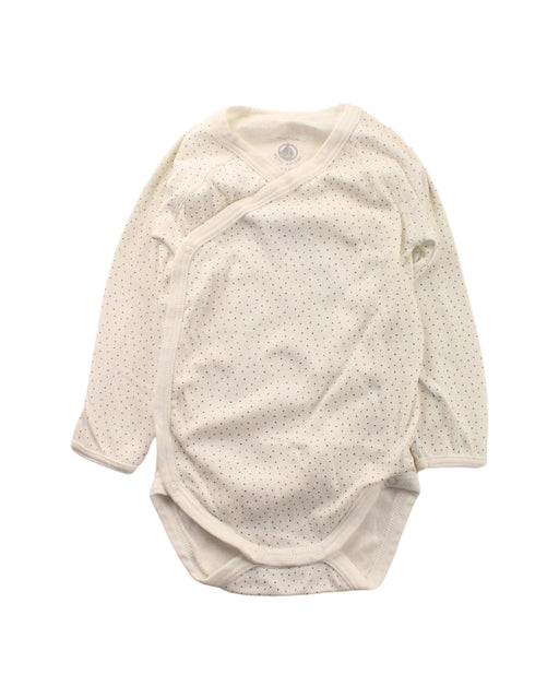 A White Long Sleeve Bodysuits from Petit Bateau in size 6-12M for boy. (Front View)