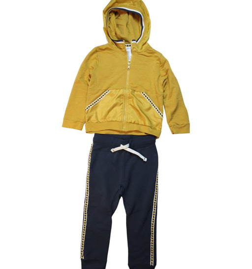 A Multicolour Pants Sets from Tommy Bahama in size 3T for boy. (Front View)