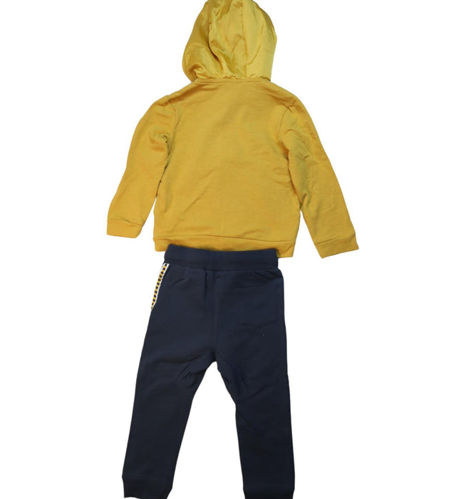 A Multicolour Pants Sets from Tommy Bahama in size 3T for boy. (Back View)