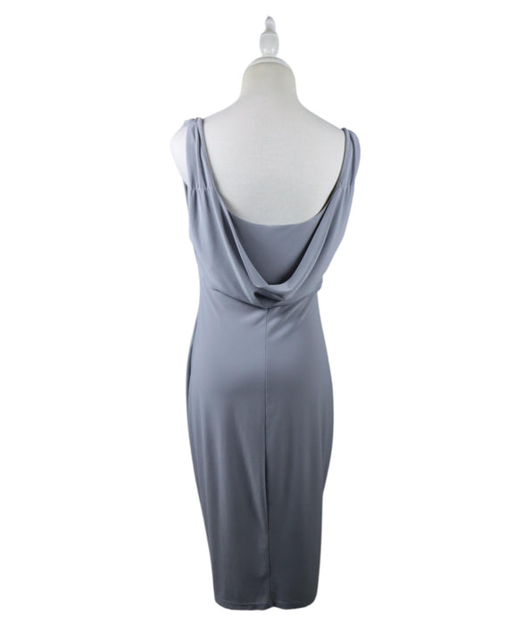 A Grey Sleeveless Dresses from Jules & Jim in size M for maternity. (Back View)