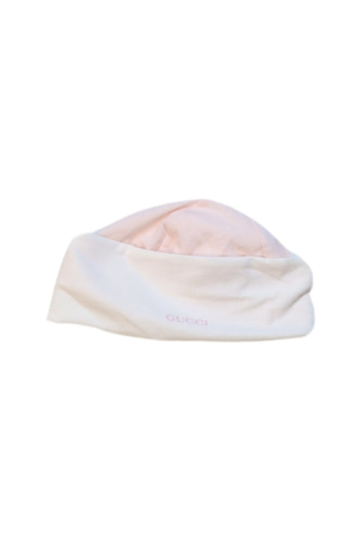 A White Beanies from Gucci in size 6-12M for girl. (Front View)