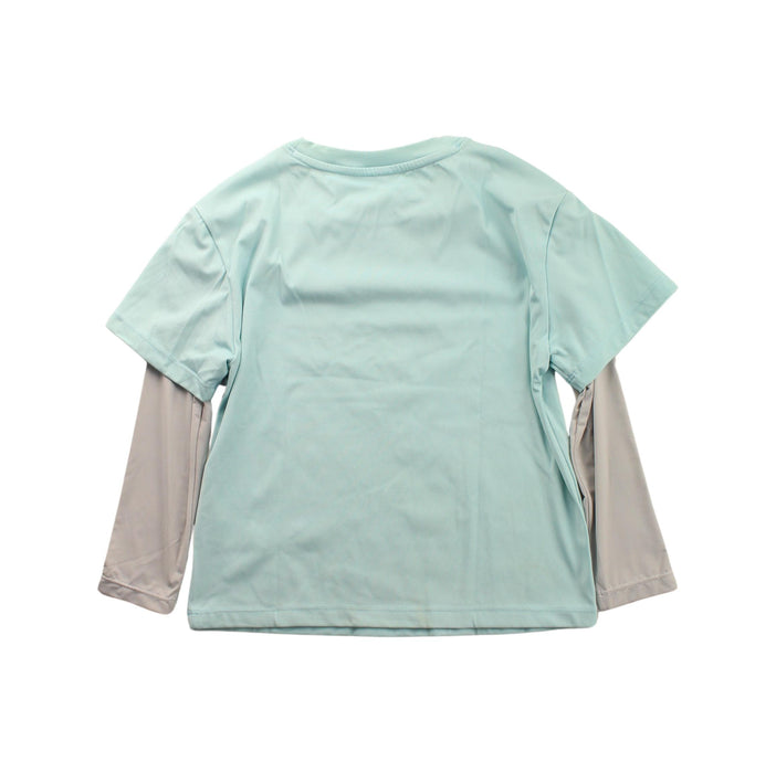 A Green Long Sleeve T Shirts from Moody Tiger in size 4T for girl. (Back View)