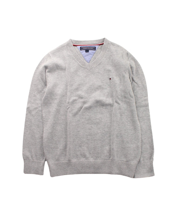 A Grey Knit Sweaters from Tommy Hilfiger in size 5T for boy. (Front View)