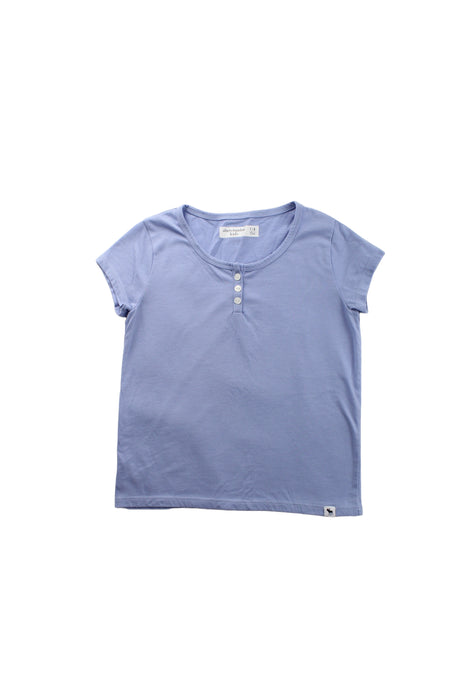 A Purple Short Sleeve Tops from Abercrombie & Fitch in size 7Y for girl. (Front View)