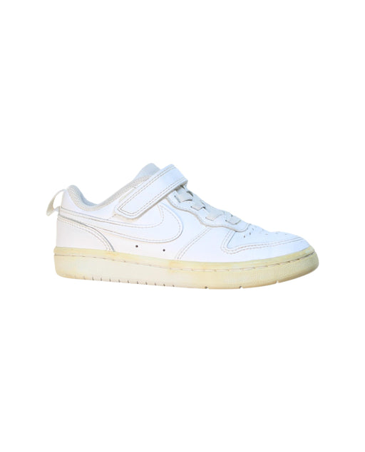 A White Sneakers from Nike in size 6T for neutral. (Front View)