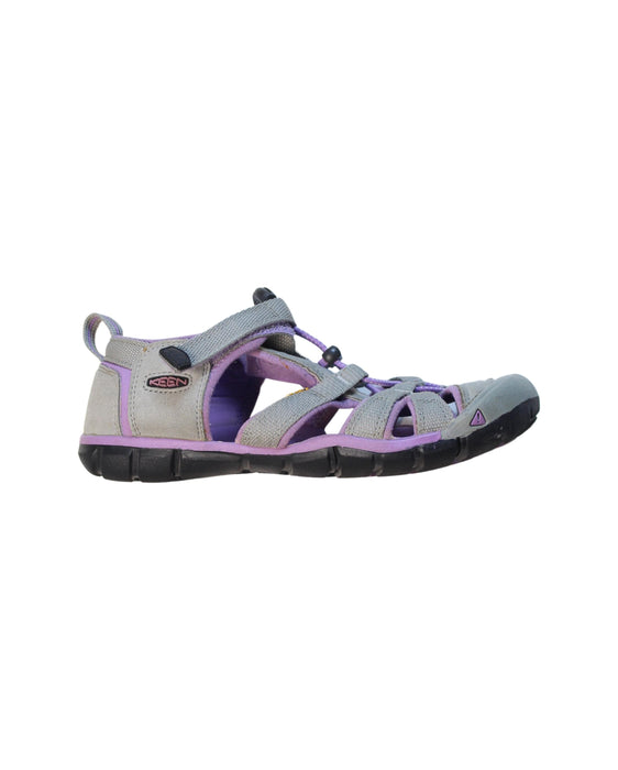 A Multicolour Sandals from Keen in size 10Y for girl. (Front View)