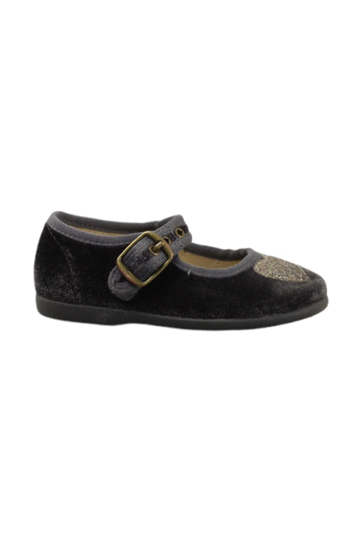 A Black Flats from OKAA in size 18-24M for girl. (Front View)