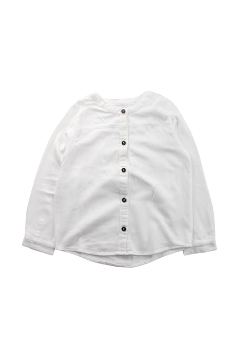 A White Long Sleeve Shirts from The Little White Company in size 7Y for girl. (Front View)