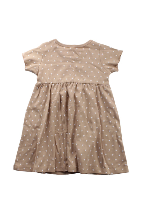 A Beige Short Sleeve Dresses from Quincy Mae in size 2T for girl. (Back View)