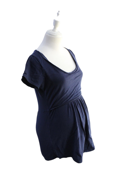 A Blue Short Sleeve Tops from Mothers en Vogue in size M for maternity. (Front View)